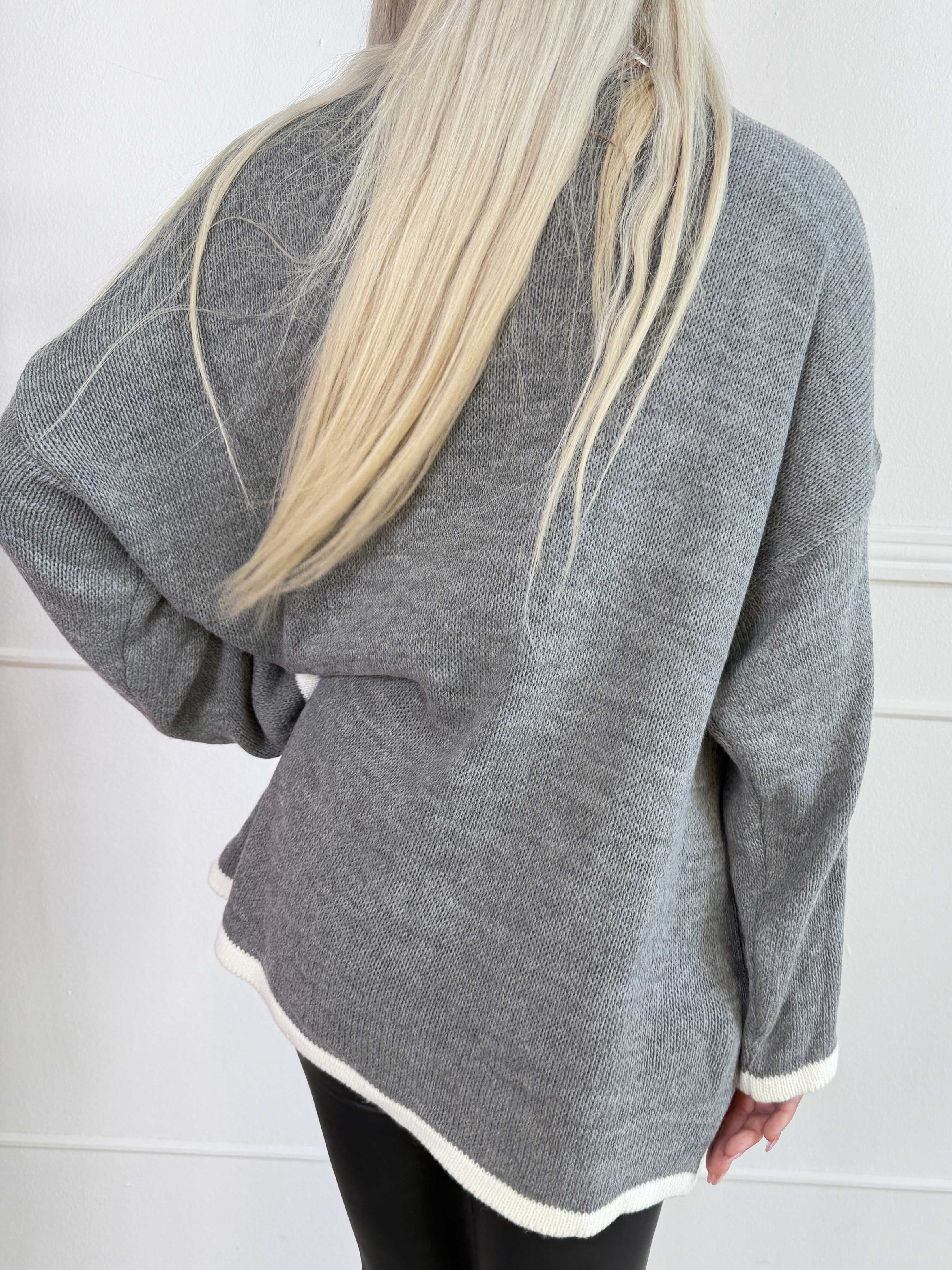 Vivianne - Sød strikbluse med fine hjerter